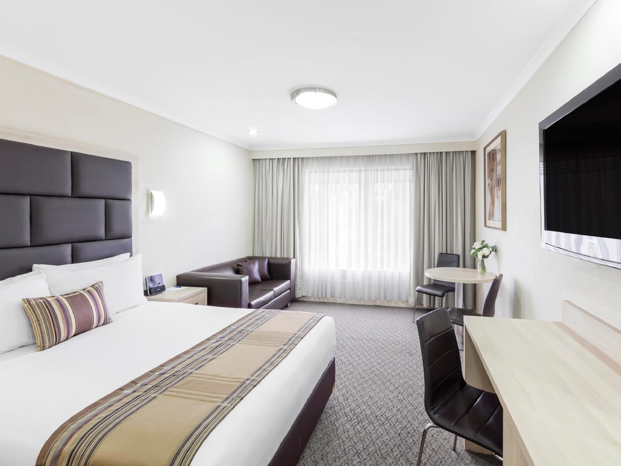 Garden City Hotel, Best Western Signature Collection Camberra Exterior foto